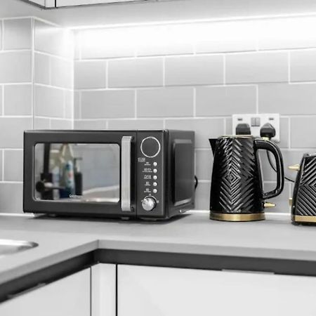 ロンドンDeluxe 1 Bed In Colindale Wembley With Freewifitvアパートメント エクステリア 写真
